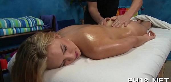  Vulva massage